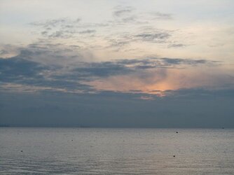 6 The sun sets at Southend.jpg