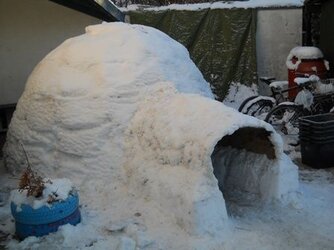 igloo 003resized.jpg