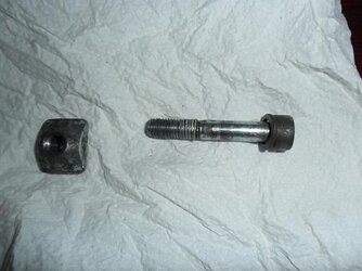 saddle clamp bolt.JPG