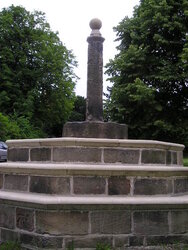 Ackworth. Market Cross.JPG