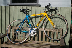 Peugeot carbon shop road bike