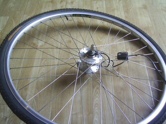 dynamowheel.JPG dynamowheel.JPG