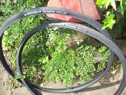 Tyres700FramesRomero 003.jpg