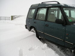 Discovery. S50 RAT. Snow. Penistone. Dearne Dyke Lane. 24.2.05. 4.JPG