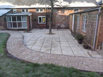 garden patio 057.jpg