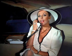 Alexis+in+her+business+suit.jpg