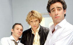 green_wing.jpg