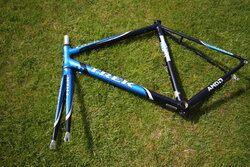 Bikeparts0001.jpg Bikeparts0001.jpg
