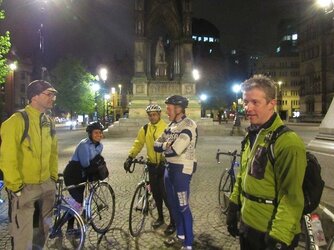 1 Arriving at Manchester Square.jpg