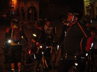 9 Cyclists alight.jpg
