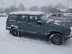 jeepsnow.jpg