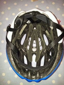 helmet1.jpg helmet1.jpg