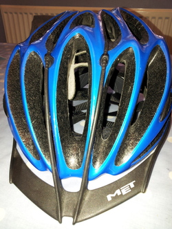 helmet5.jpg helmet5.jpg