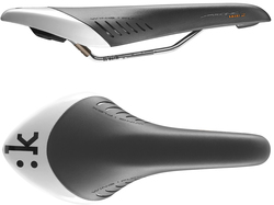 fizik-arione-tri2-11-zoom.jpg fizik-arione-tri2-11-zoom.jpg