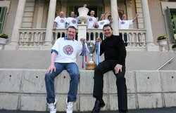 soccer-rangers-fans-having-a-ball-with-john-smeaton-and-derek-johnston-barcelona-635792.jpg