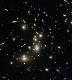 Heic1401a-Abell2744-20140107.jpg