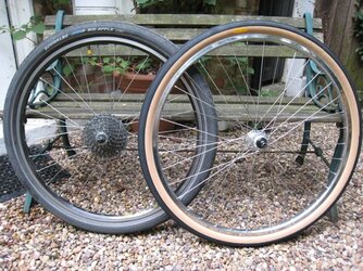 both tyres.jpg both tyres.jpg