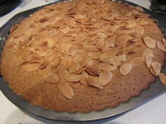 Mices Bakewell Tart Uncut.jpg