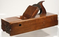 Thebestthings-A.Smith-Rehobeth-New-England-Crown-Molder-Plane-Bob-Vila-antiques-tool-collecting.jpg