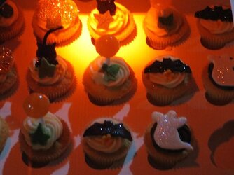 Spooky cupcakes.jpg