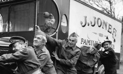 Dads-Army-van1.jpg