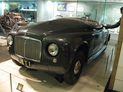 Rover_Jet_Car_(Science_Museum).JPG