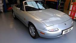 Mazda-MX5-Eunos-Roadster-16-Automatic-MK1-in.jpg