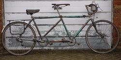 Bates+tandem+British+steel+frame.JPG