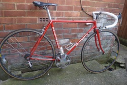 Holdsworth%2BLightweight%2Bsteel%2Btouring%2Bbike%2Bframe%2BNot%2BReynolds.JPG