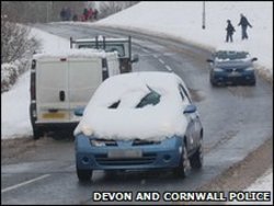 _47103523_snow_windscreen.jpg