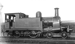 LNWR_engine_No._2821.jpg