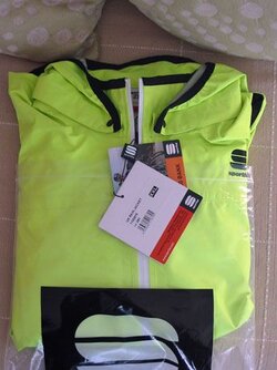 Sportful UK Rain jkt.jpg Sportful UK Rain jkt.jpg