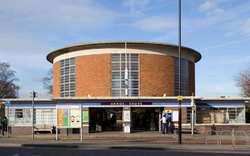 arnos-grove_2441897k.jpg