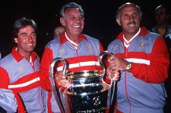 Roy-Evans-Joe-Fagan-and-Ronnie-Moran-celebrate-with-the-European-Cup-in-1984.jpg