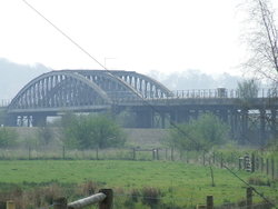 Infrastructure. Bridge. Castleford. Aire. 1.JPG