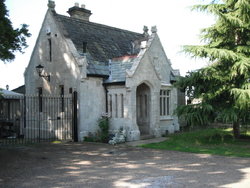 Aberford. Gascoigne AlmsHouses. Lodge. 2.JPG