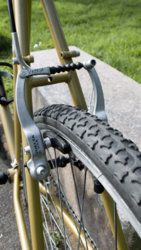R_RearBrakes.jpg R_RearBrakes.jpg