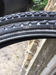 studdedtyres.jpg