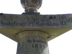 Ackworth. Obelisk. Long Lane. 4.JPG