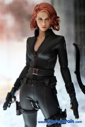 Hot-Toys-Black-Widow-Avengers-p-1.jpg
