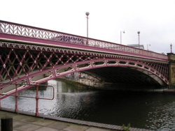 Leeds. Crown Point Bridge. 3.JPG