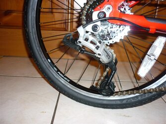 rear_mech_closeup.jpg rear_mech_closeup.jpg