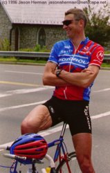 96_dupont_yates_laugh.jpg 96_dupont_yates_laugh.jpg