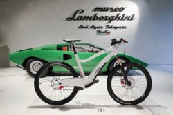 electric-lamborghini-bicycles-are-thing-now-124934_1.jpg