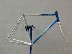 kzCf869.jpg kzCf869.jpg