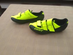 Shoes 001.jpg Shoes 001.jpg