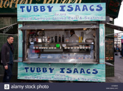 tubby-isaacs-jellied-eels-seafood-stall-whitechapel-london-CFDBN9.jpg