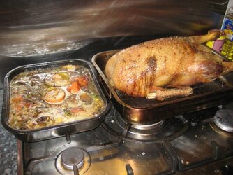 Gravy prep and Goose.JPG