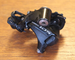 rear derailleur 105 short cage.jpg