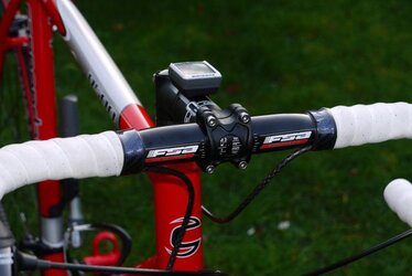R500 Handlebars.jpg R500 Handlebars.jpg